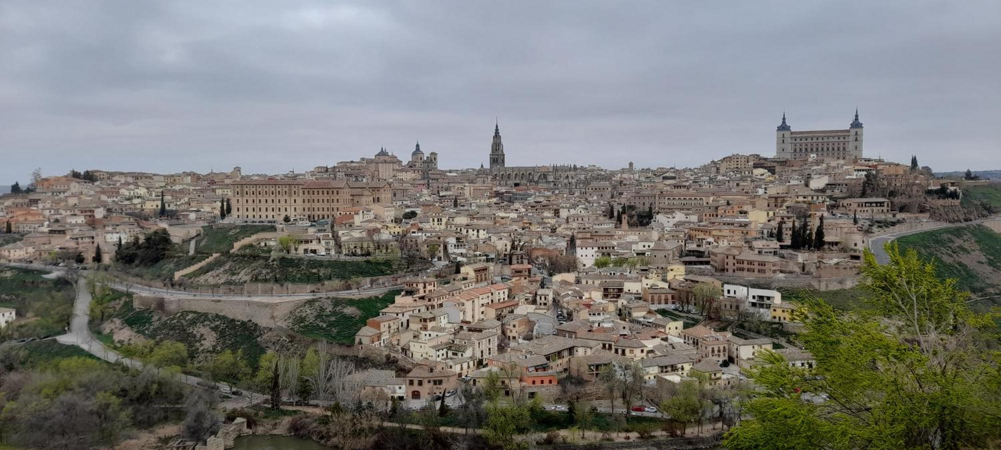 Hostal La Campana Toledo Esterno foto